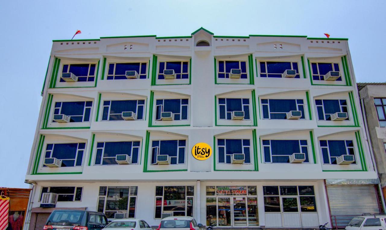 Itsy Hotels Satya Shree 格德拉 外观 照片